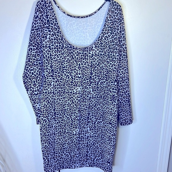 Kardashian kollection leopard dress - Picture 2 of 5
